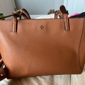 Tory Burch Purse. Used only a handful of times. In great condition.